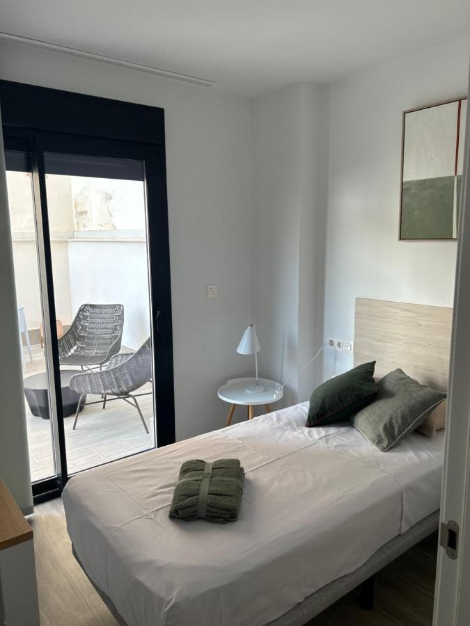 Apartamentos Breton 17 Suite Con Terraza Аликанте Екстериор снимка