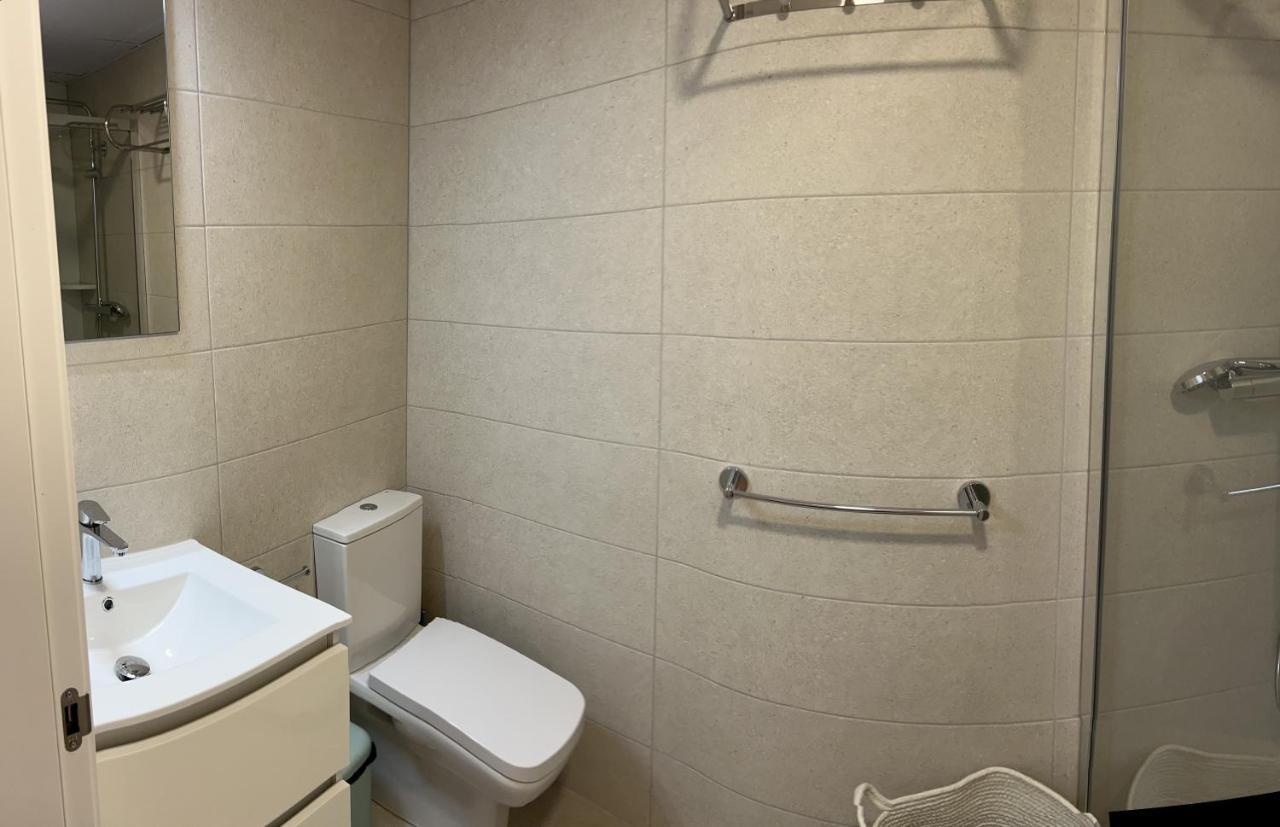 Apartamentos Breton 17 Suite Con Terraza Аликанте Екстериор снимка