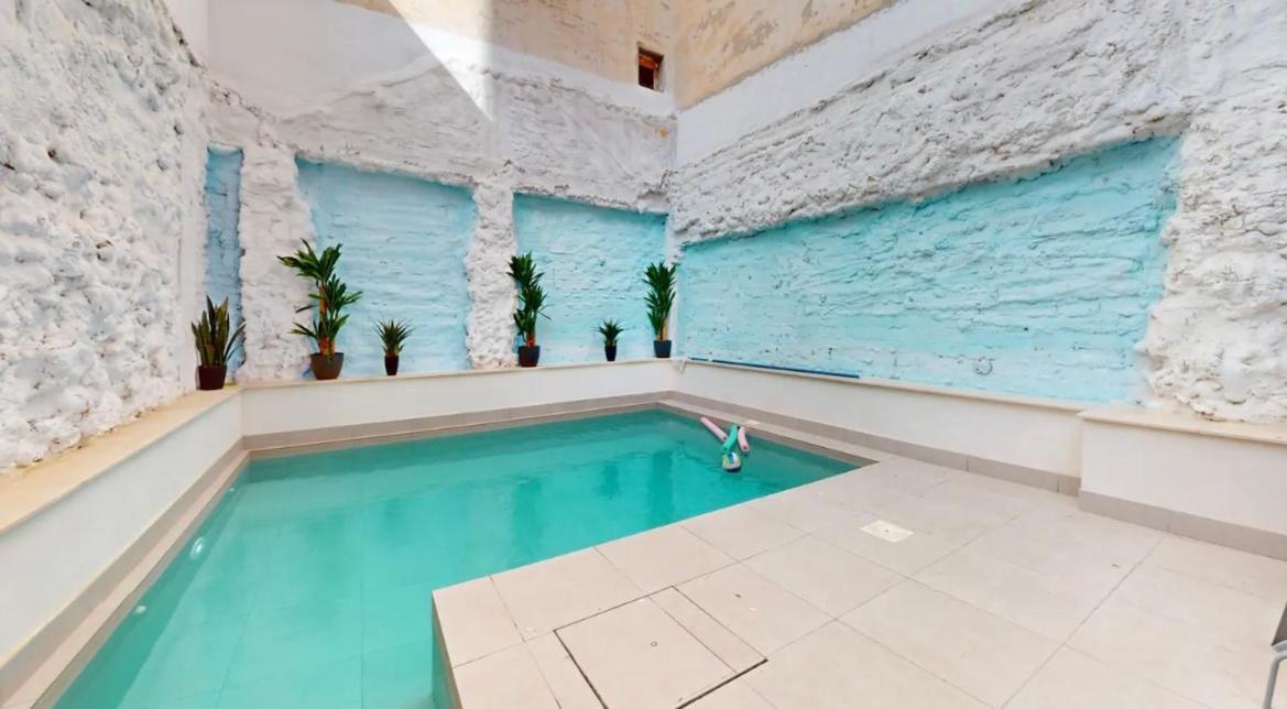 Apartamentos Breton 17 Suite Con Terraza Аликанте Екстериор снимка